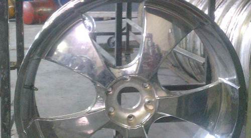 26 inch Chrome wheel Bent and Curb checked(curb rash)